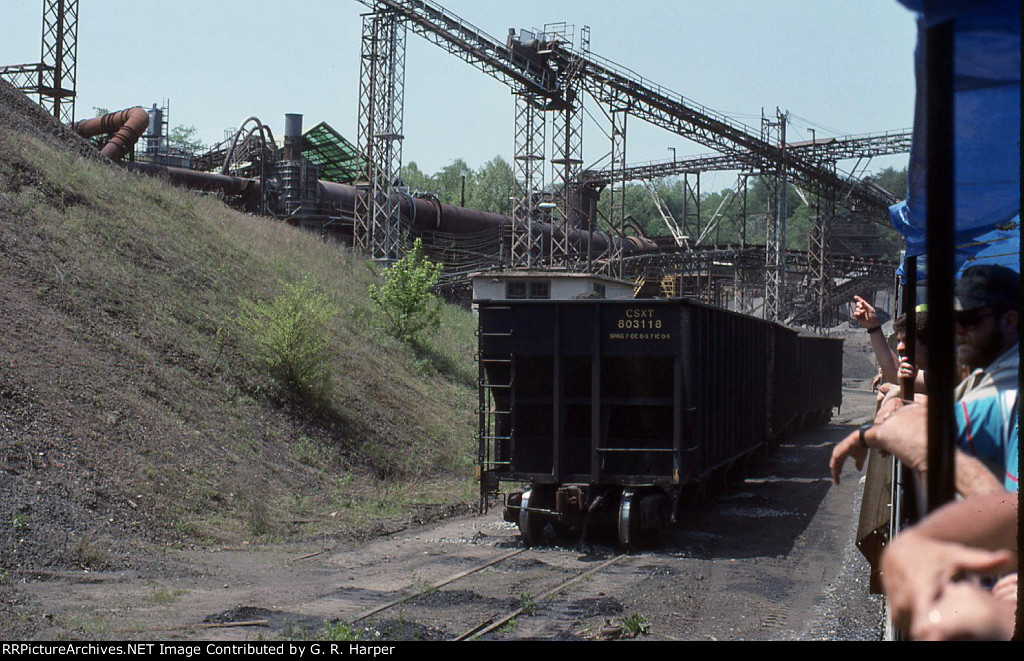 CSX 803118 and another car ar the Solite plant